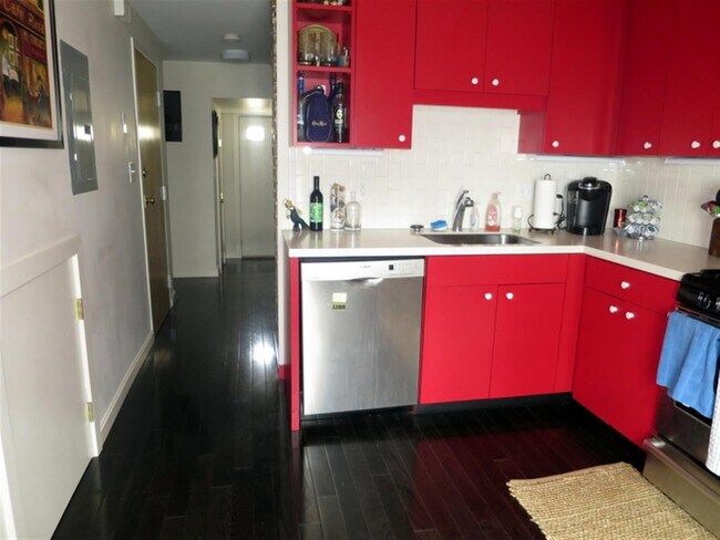 3 Jefferson St Unit 2