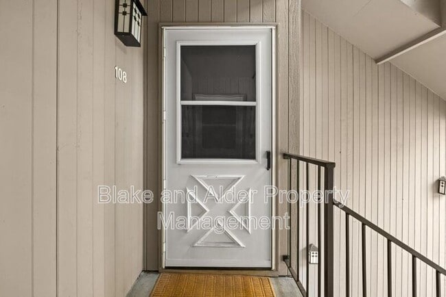 Photo - 4000 Carman Dr