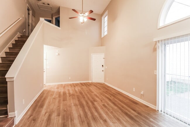 3302 Avensong Village Cir