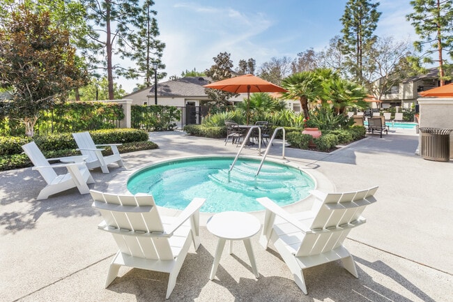 Cross Creek Apartments