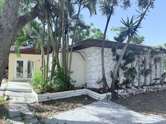 Building Photo - 2512 51st Ave Terrace W Unit 1