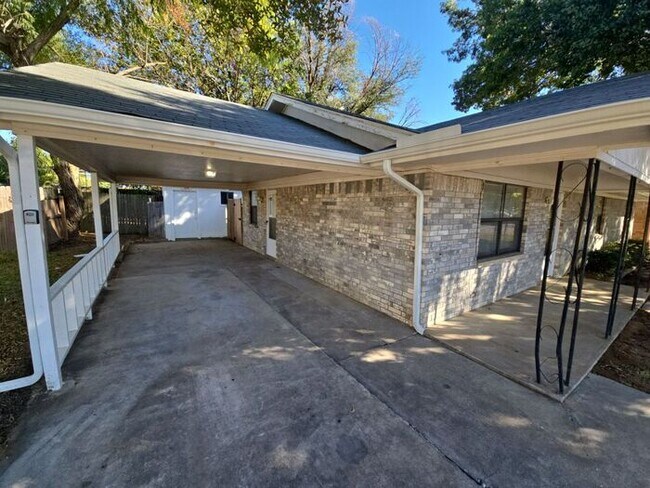 Photo - 309 Denton Ct