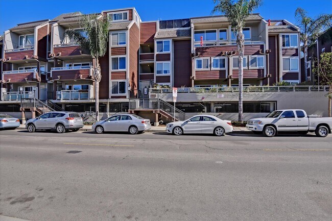 Photo - 4200 Via Dolce Unit 133