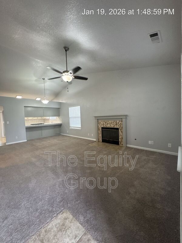 Photo - 819 S Pinkham St