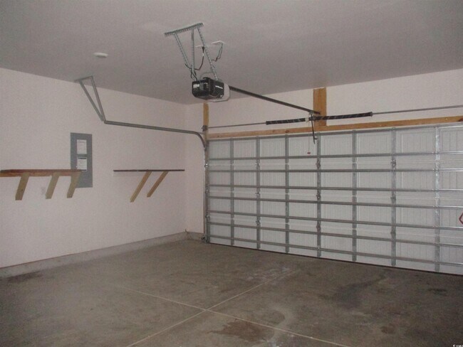 Photo - 1128 Sennema Cir