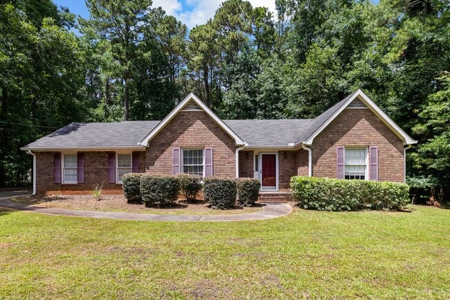 Building Photo - Updated 3BR Brick Ranch in Whitewater School District
