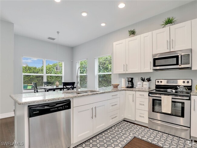 Building Photo - 3037 Lunar St Rental