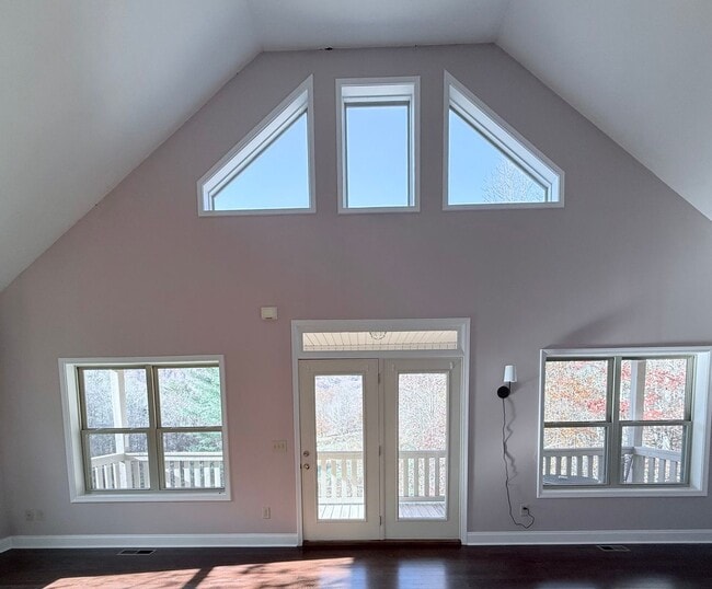 Photo - Beautiful Mountain Home near Cleveland