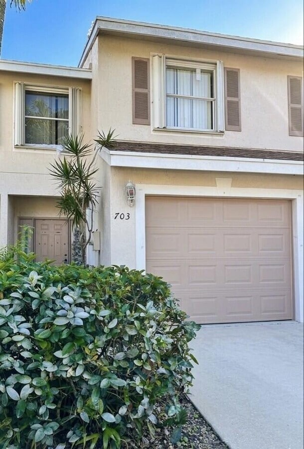 Photo - 703 Crosswinds Dr