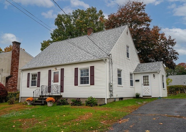 Building Photo - 42 Middlesex Ave