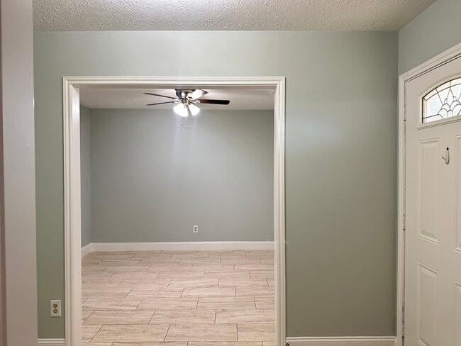 Dining Room - 11106 Fall Breeze Dr