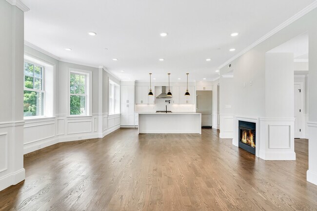 Photo - 128 Longwood Ave