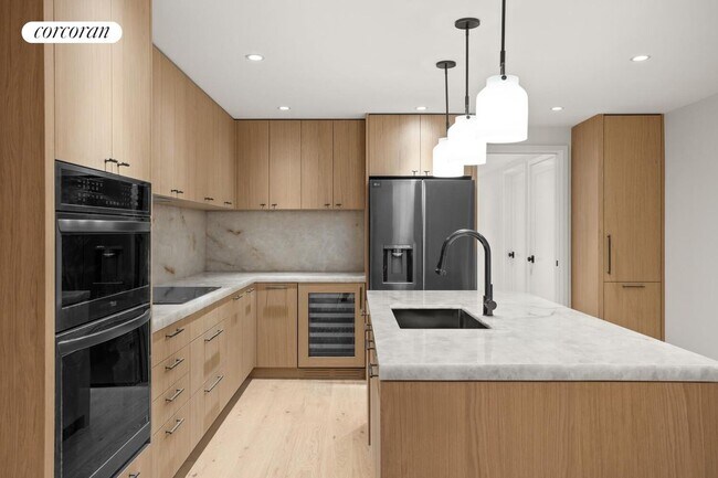 Photo - 306 E 15th St