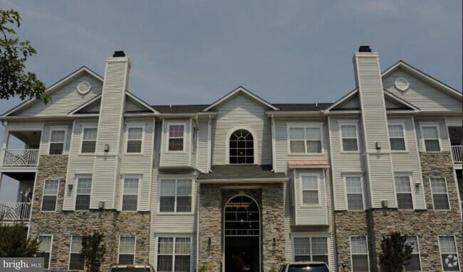 Building Photo - 5928 Founders Crossing Ct Unit 204 Rental