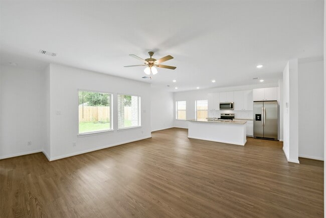 Photo - 13315 Campos Dr