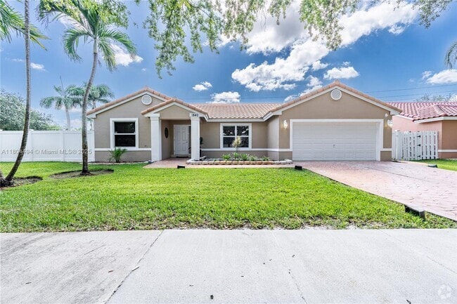 Building Photo - 1840 SW 135th Way Rental