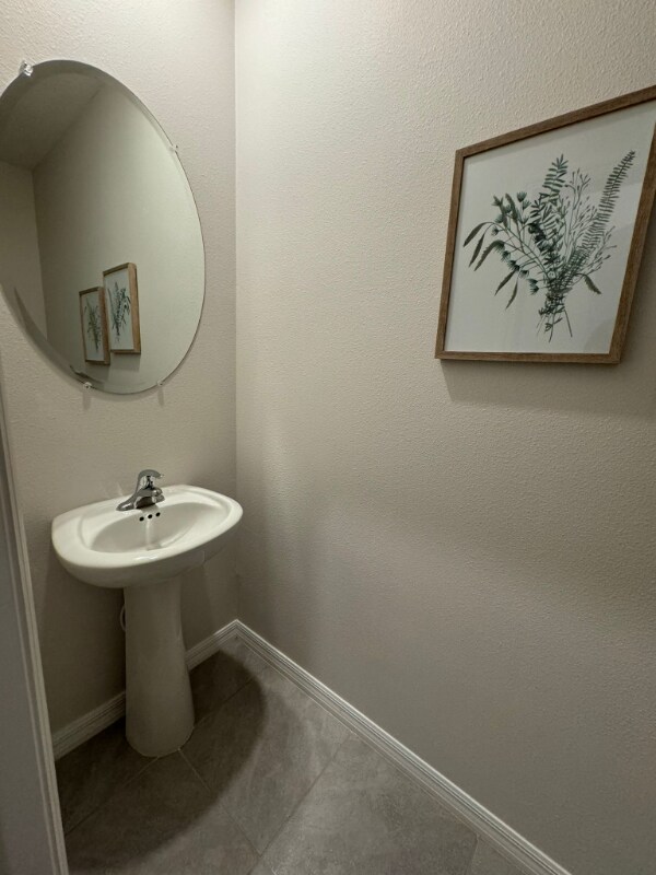 Photo - 33102 Major Oak Dr