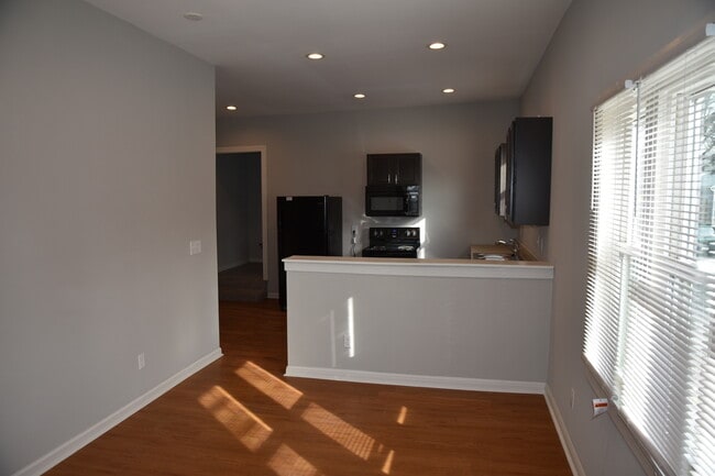 Photo - 352 E Hinman Ave Rental