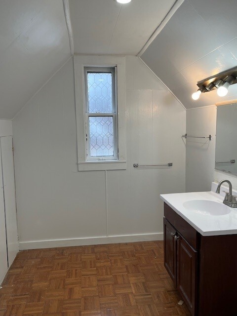 Photo - 151 W Glen Ln