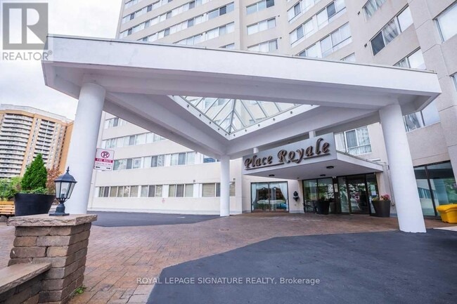 Photo - 3695 Kaneff Crescent Unité 1107