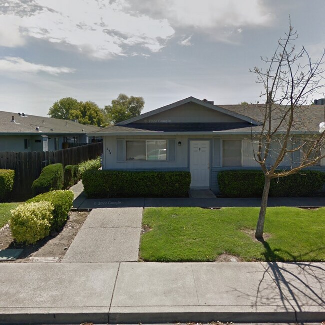 Building Photo - 234 Unit 234D