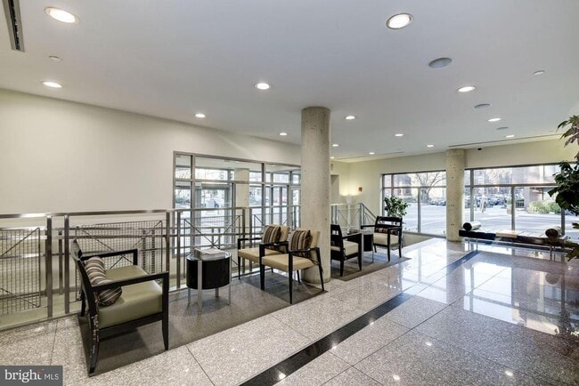 Photo - 1300 N St NW Unit 218