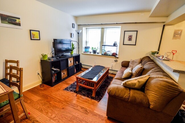 Photo - 4501 Pine St