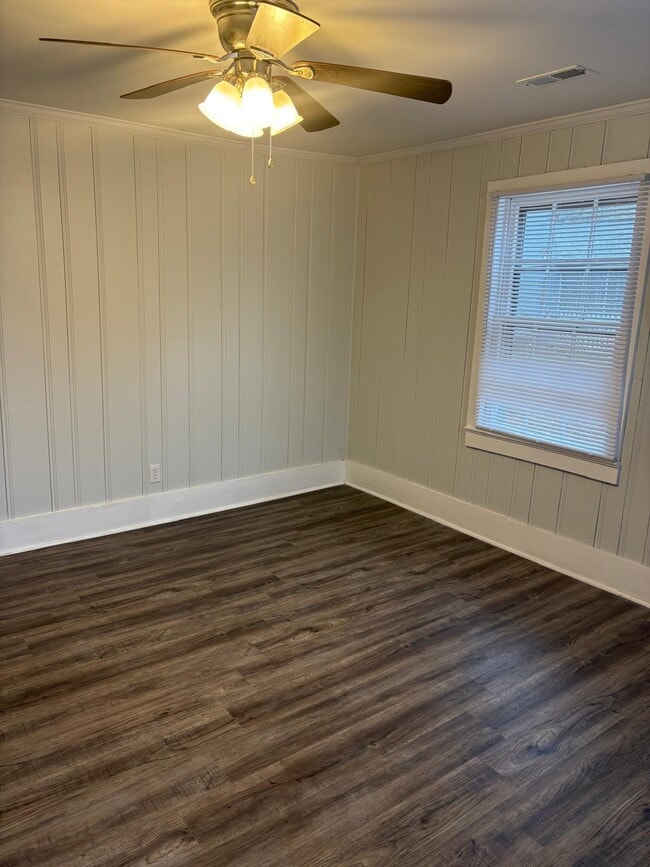 Photo - 4085 Porter St