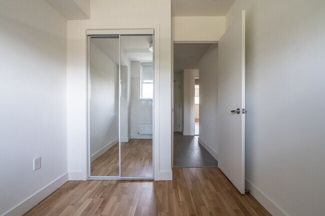 Photo - 230 Oak St Unit 1012