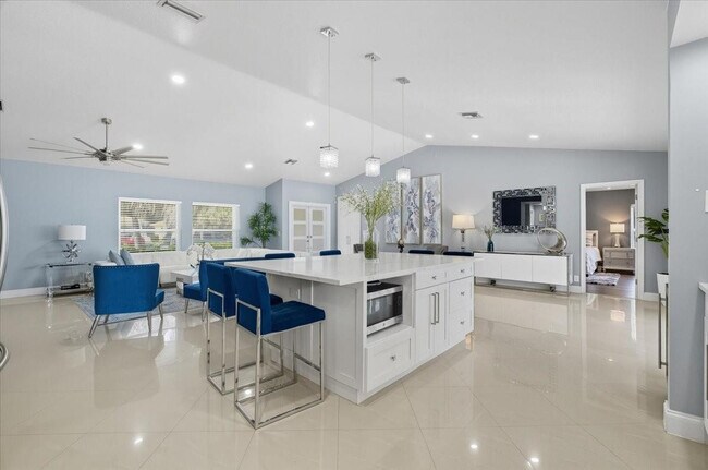 Photo - 10082 Harbourtown Ct