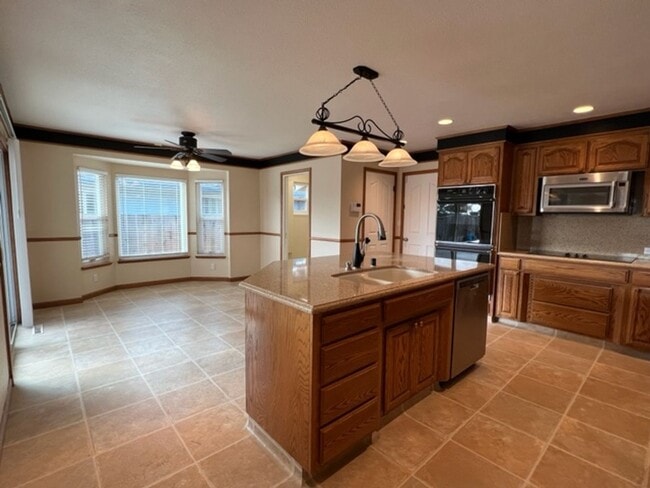 Photo - SPACIOUS 4 BEDROOM HOME IN SOUTH SALINAS