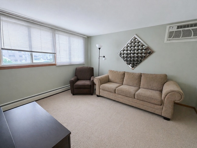 Photo - 3600 Pennsylvania Ave S Unit 2