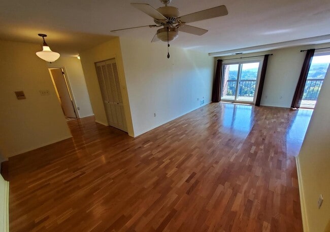 Photo - 1375 Pershing Blvd
