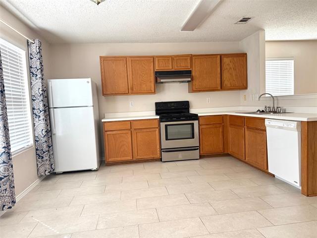 Photo - 932 White Dove Dr