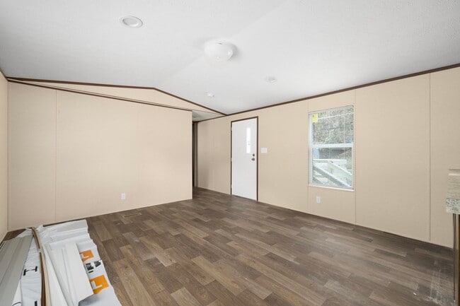 Photo - 100 Burrow Ln Casa