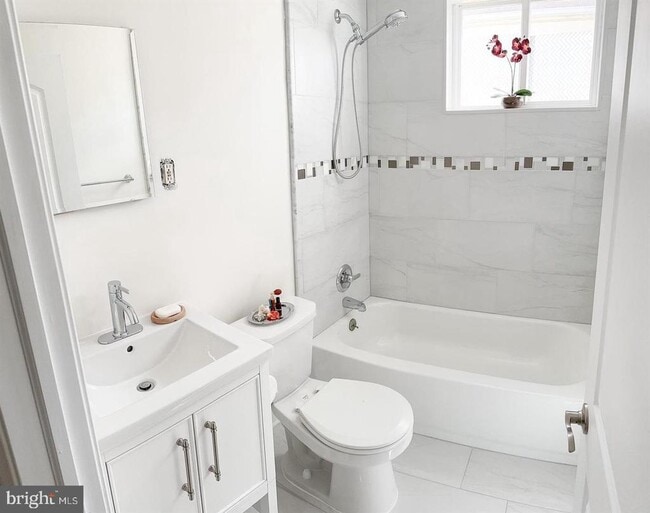 Photo - 104 Clement Rd