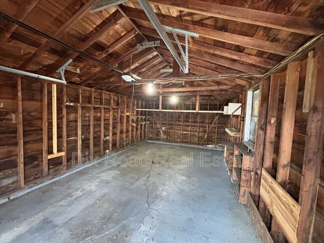 Photo - 1145 Chase Ave