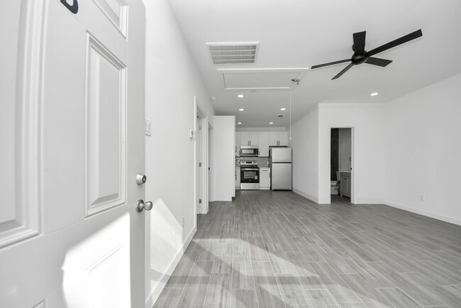 Photo - 2796 Harrison Rd