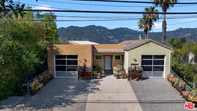 Building Photo - 2044 Corral Canyon Rd