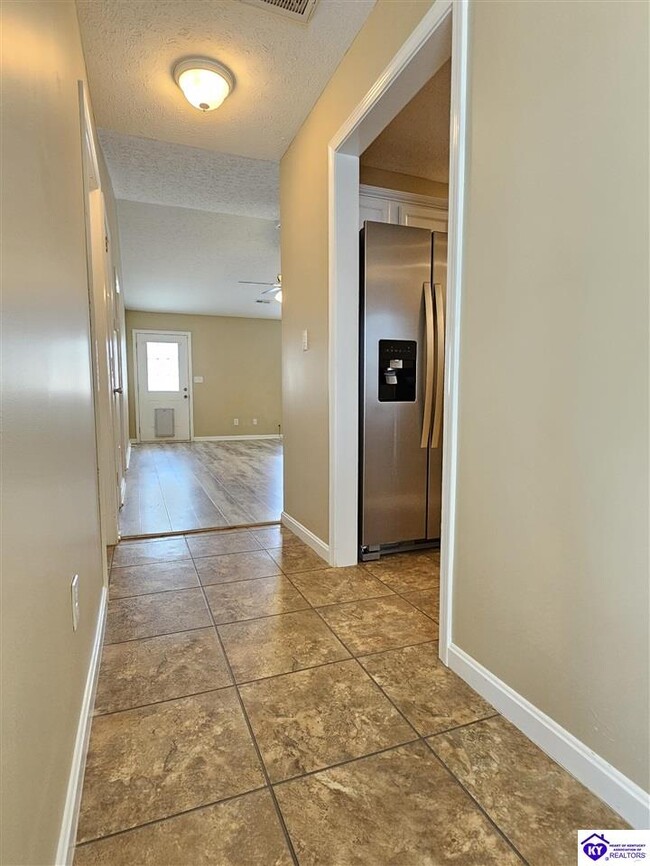 Photo - 101 McIntosh Dr