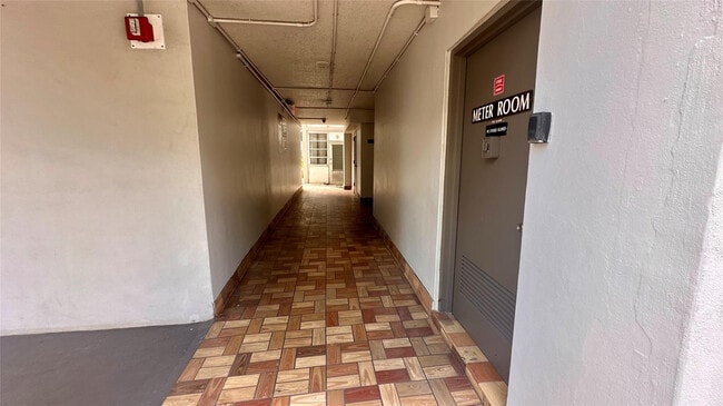 Photo - 4899 NW 26th Ct Unit 452