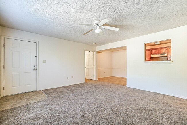 Living Area - Village Square of Jacksonville