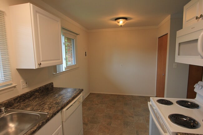 Photo - Hickory Grove