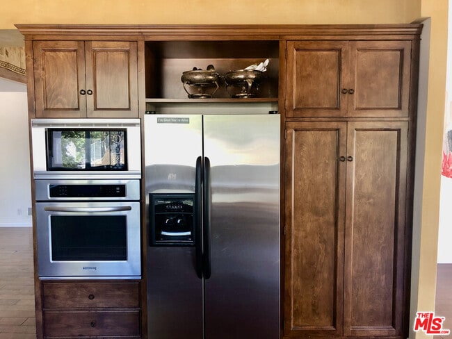 Photo - 708 Thornhill Rd