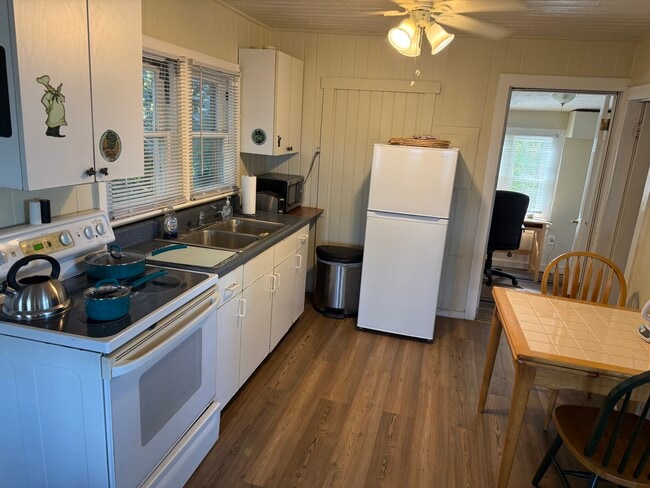 Photo - 4410 NE Indian River Dr