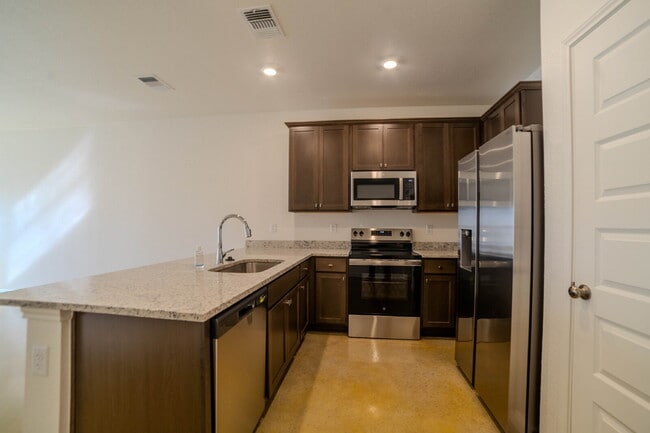 Photo - 907 Switchgrass Dr Unidad A