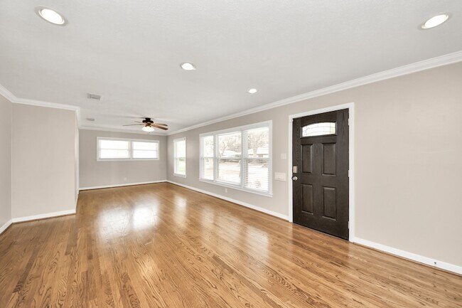 Photo - 3419 Norris Dr