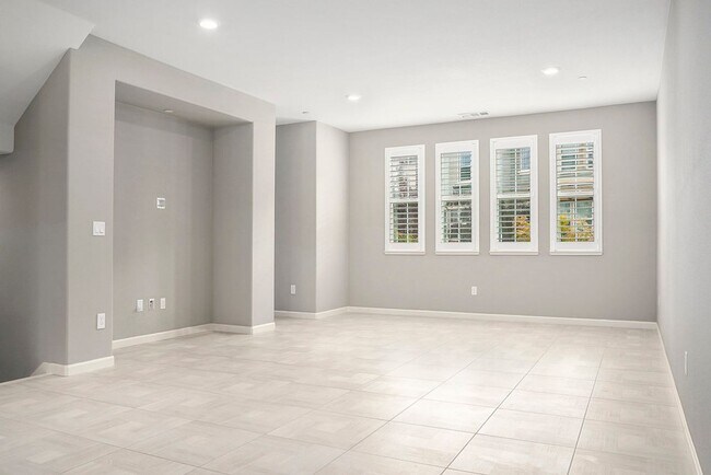 Photo - 115 Cypress Lp