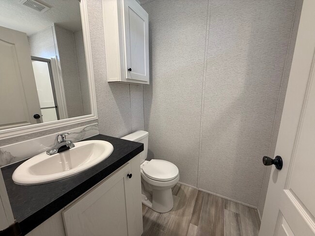 Photo - 6607 Lakewood Dr