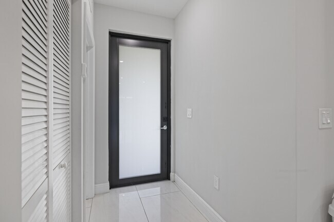 Photo - 2011 Olsen Ln